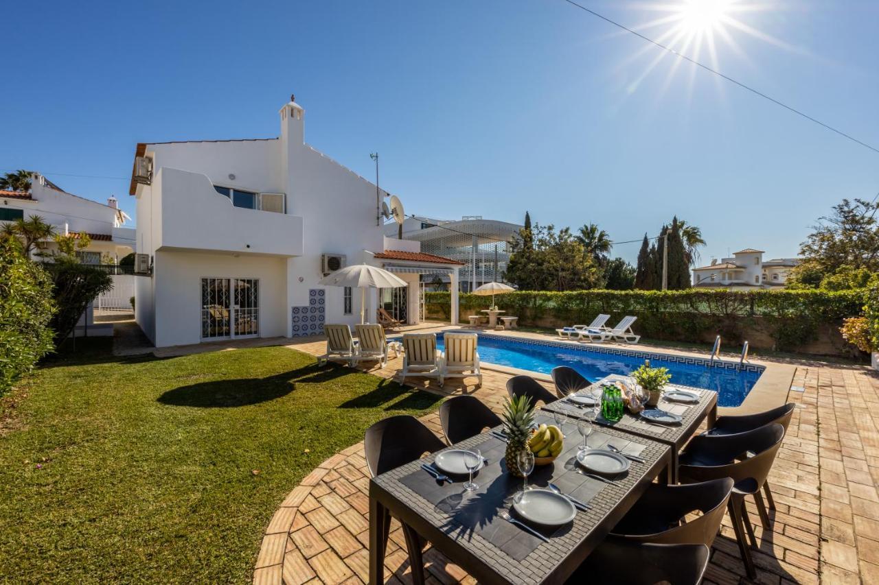 Villa Dos Netos