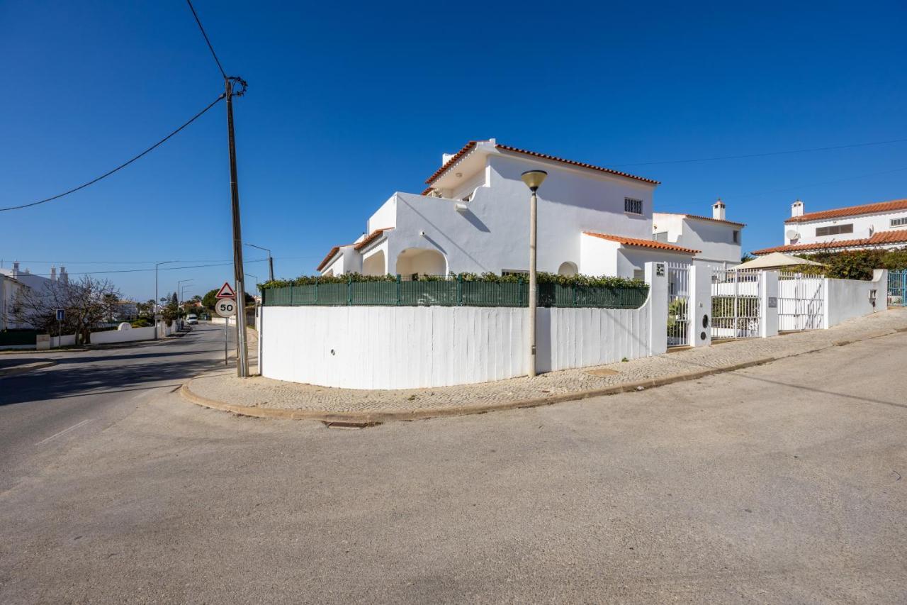 Villa Dos Netos *